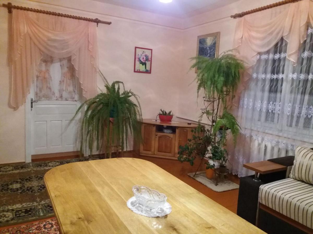 Bat'Kivska Hata Sztari Kuti Kültér fotó